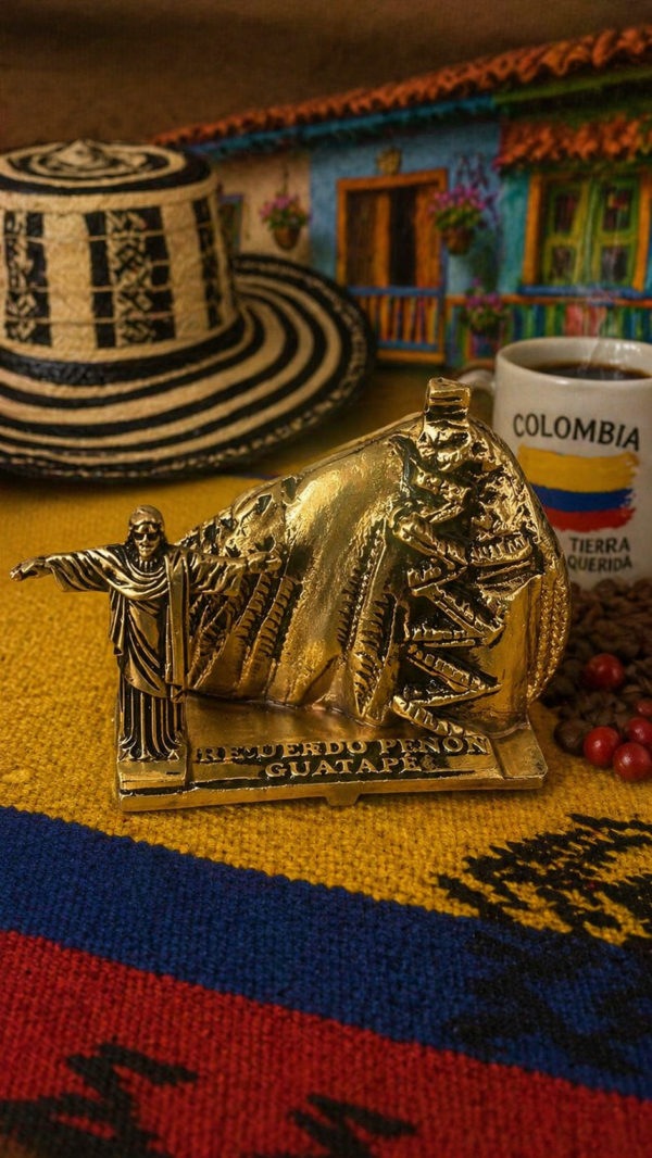 Miniatura Metálica "Peñón de Guatapé y Cristo" - Souvenir de Colombia
