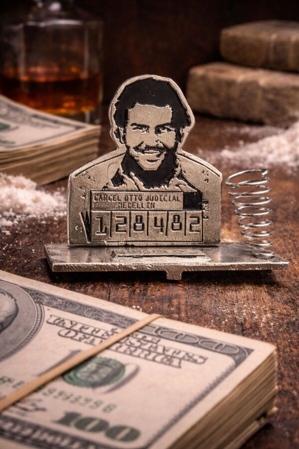 Pisapapel Pablo Preso