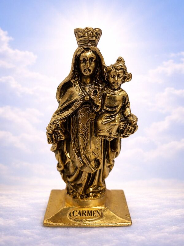 Escultura "Guía del Carmelo"