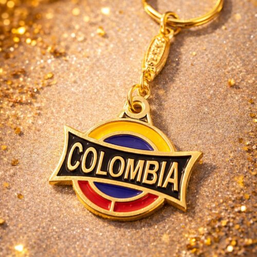 Emblema Legado: Insignia Tricolor en Metal Noble
