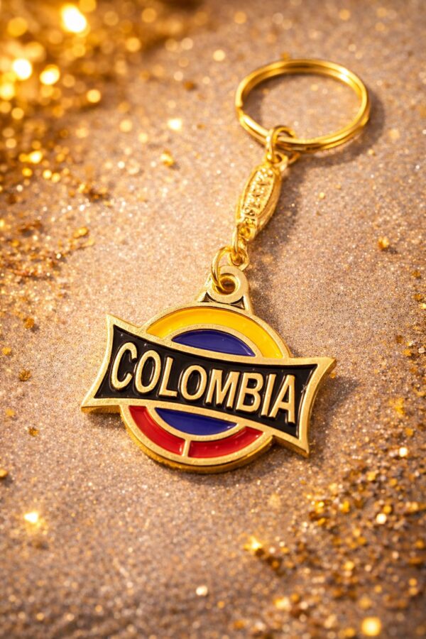 Emblema Legado: Insignia Tricolor en Metal Noble